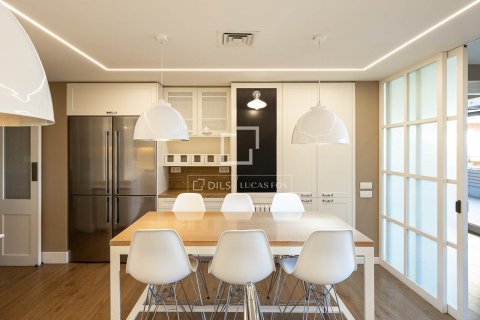 Apartamento de 5 dormitorios en venta en Barcelona, Cataluña, Spain № 8597 - foto 19
