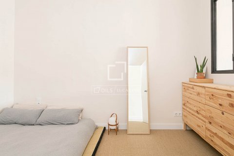 2 bedrooms apartment for sale in Barcelona, Catalonia, Spain № 8595 - photo 3