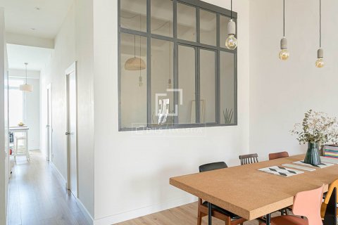 2 bedrooms apartment for sale in Barcelona, Catalonia, Spain № 8595 - photo 9