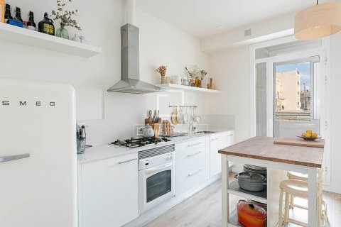 2 bedrooms apartment for sale in Barcelona, Catalonia, Spain № 8595 - photo 7