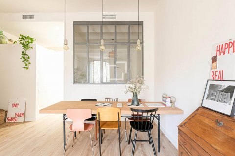 2 bedrooms apartment for sale in Barcelona, Catalonia, Spain № 8595 - photo 2
