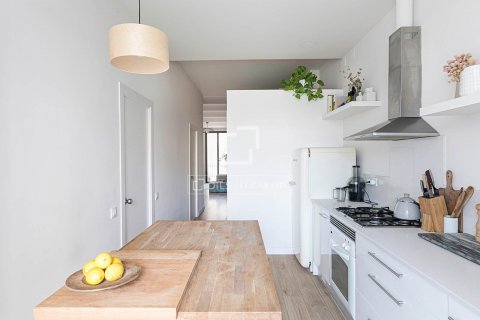 2 bedrooms apartment for sale in Barcelona, Catalonia, Spain № 8595 - photo 17