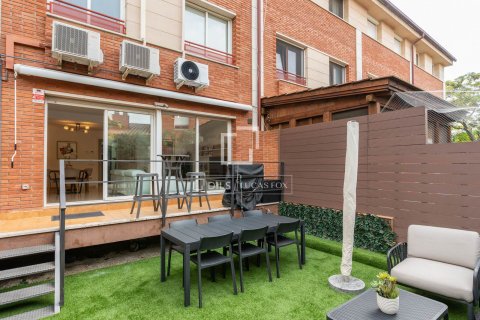 Villa de 5 dormitorios en venta en Sant Cugat del Vallès, Barcelona, Cataluña, Spain № 8600 - foto 29