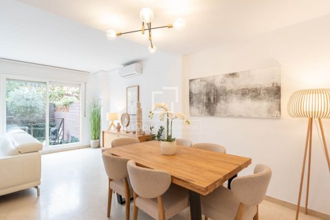 Villa de 5 dormitorios en venta en Sant Cugat del Vallès, Barcelona, Cataluña, Spain № 8600 - foto 5