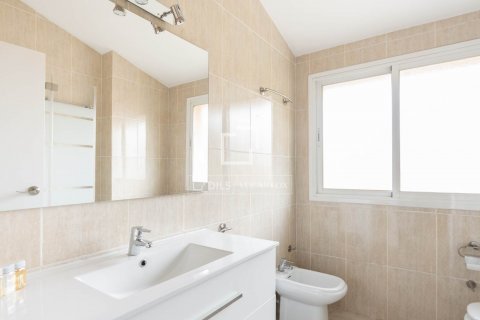 Villa de 5 dormitorios en venta en Sant Cugat del Vallès, Barcelona, Cataluña, Spain № 8600 - foto 24