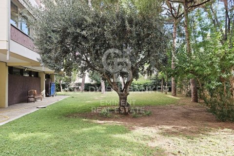 Apartamento de 6 dormitorios en venta en Barcelona, Cataluña, Spain № 5686 - foto 5