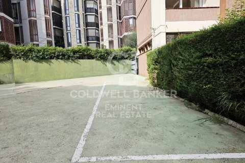 Apartamento de 6 dormitorios en venta en Barcelona, Cataluña, Spain № 5686 - foto 4