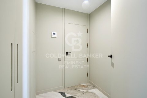 Apartamento de 6 dormitorios en venta en Barcelona, Cataluña, Spain № 5686 - foto 24