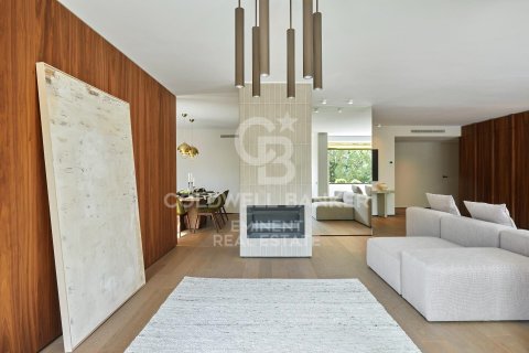 Apartamento de 6 dormitorios en venta en Barcelona, Cataluña, Spain № 5686 - foto 20