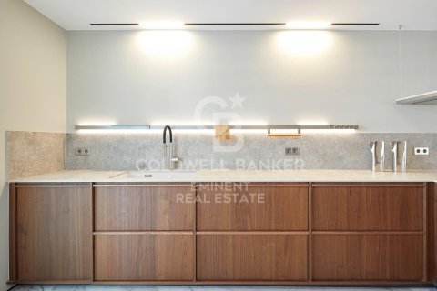 Apartamento de 6 dormitorios en venta en Barcelona, Cataluña, Spain № 5686 - foto 28