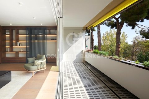 Apartamento de 6 dormitorios en venta en Barcelona, Cataluña, Spain № 5686 - foto 8