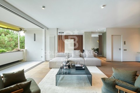 Apartamento de 6 dormitorios en venta en Barcelona, Cataluña, Spain № 5686 - foto 11
