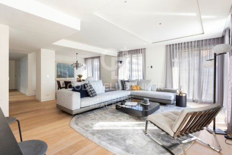 Apartamento de 1 dormitorio en venta en Barcelona, Cataluña, Spain № 5691 - foto 2