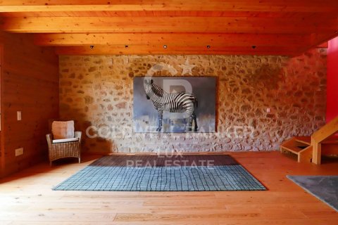 Сasa de 6 dormitorios en venta en Girona, Gerona, Cataluña, Spain № 5900 - foto 25
