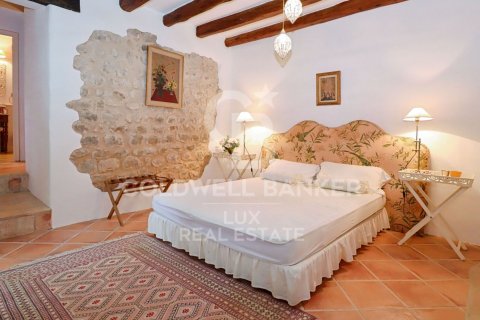 Сasa de 6 dormitorios en venta en Girona, Gerona, Cataluña, Spain № 5900 - foto 9