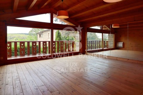 Сasa de 6 dormitorios en venta en Girona, Gerona, Cataluña, Spain № 5900 - foto 24