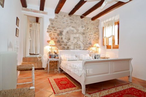 Сasa de 6 dormitorios en venta en Girona, Gerona, Cataluña, Spain № 5900 - foto 10