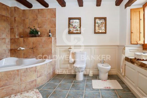 Сasa de 6 dormitorios en venta en Girona, Gerona, Cataluña, Spain № 5900 - foto 12