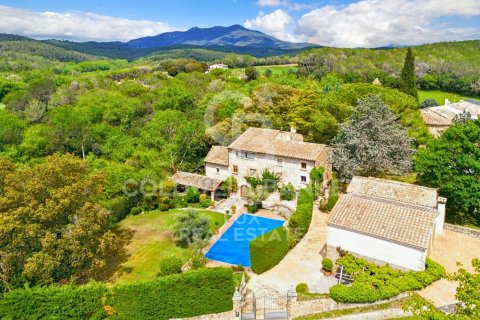 Сasa de 6 dormitorios en venta en Girona, Gerona, Cataluña, Spain № 5900 - foto 3