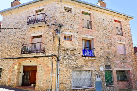 Сasa de 6 dormitorios en venta en Pontos, Gerona, Cataluña, Spain № 5901