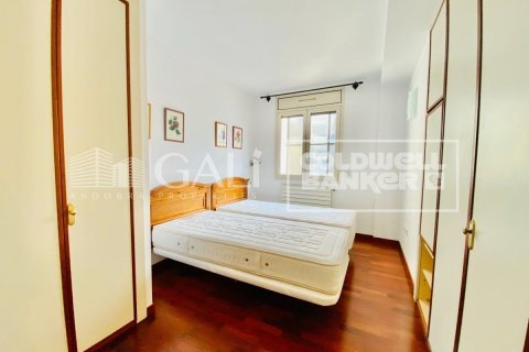 Ático de 4 dormitorios en alquiler en Principado De Andorra (Ninguna Poblacion Tiene C.P.), Lérida, Cataluña, Spain № 7680 - foto 21