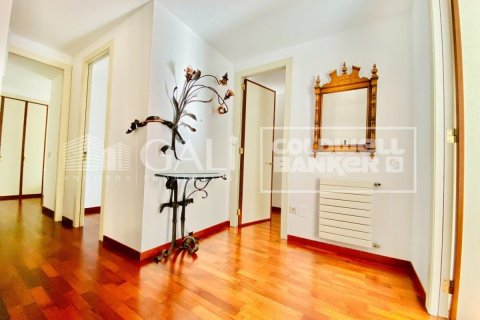 Ático de 4 dormitorios en alquiler en Principado De Andorra (Ninguna Poblacion Tiene C.P.), Lérida, Cataluña, Spain № 7680 - foto 24