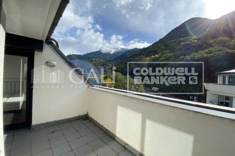 Ático de 4 dormitorios en alquiler en Principado De Andorra (Ninguna Poblacion Tiene C.P.), Lérida, Cataluña, Spain № 7680 - foto 4