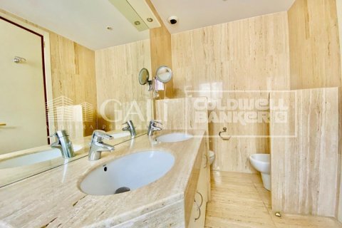 Ático de 4 dormitorios en alquiler en Principado De Andorra (Ninguna Poblacion Tiene C.P.), Lérida, Cataluña, Spain № 7680 - foto 13