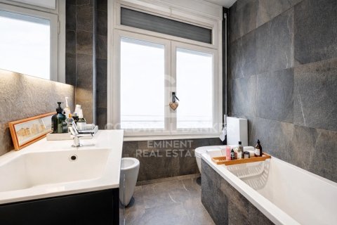 Снять в аренду квартиру в Барселона, Испания с 7 спален, 400м², № 7682 - фото 14