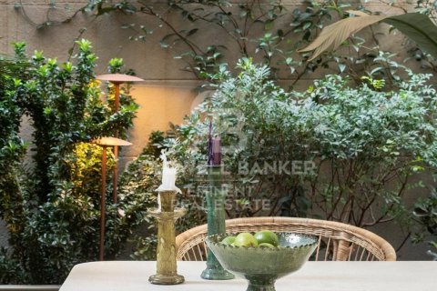 Снять в аренду квартиру в Барселона, Испания с 7 спален, 400м², № 7682 - фото 6