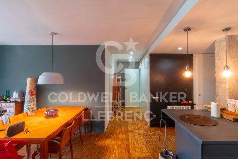 Apartamento de 2 dormitorios en venta en Barcelona, Cataluña, Spain № 7677 - foto 22