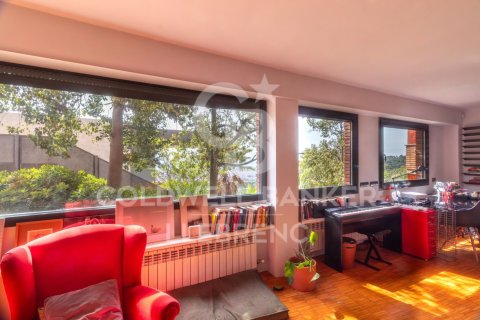 Apartamento de 2 dormitorios en venta en Barcelona, Cataluña, Spain № 7677 - foto 27