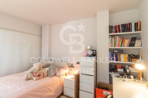 Apartamento de 2 dormitorios en venta en Barcelona, Cataluña, Spain № 7677 - foto 13