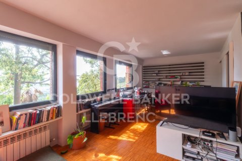 Apartamento de 2 dormitorios en venta en Barcelona, Cataluña, Spain № 7677 - foto 26