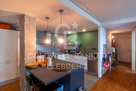 Apartamento de 2 dormitorios en venta en Barcelona, Cataluña, Spain № 7677 - foto 16