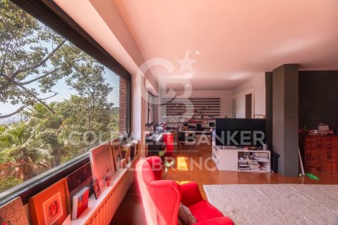 Apartamento de 2 dormitorios en venta en Barcelona, Cataluña, Spain № 7677 - foto 24