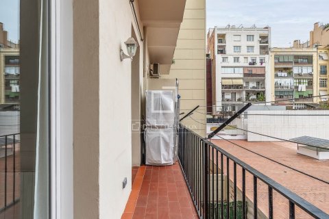 Apartamento de 2 dormitorios en venta en Barcelona, Cataluña, Spain № 3952 - foto 7