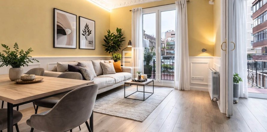 Apartamento de 2 dormitorios en venta en Barcelona, Cataluña, Spain № 3952