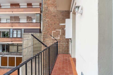 Apartamento de 2 dormitorios en venta en Barcelona, Cataluña, Spain № 3952 - foto 9