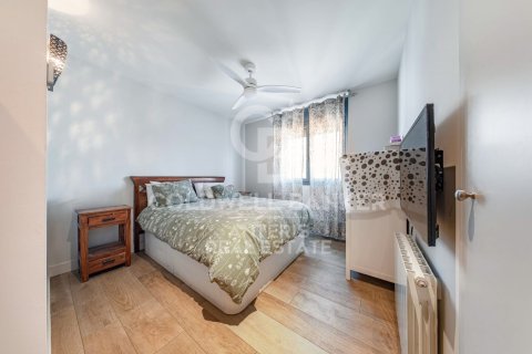 Ático de 4 dormitorios en venta en Badalona, Barcelona, Cataluña, Spain № 7720 - foto 15