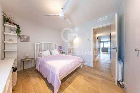 Ático de 4 dormitorios en venta en Badalona, Barcelona, Cataluña, Spain № 7720 - foto 10
