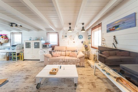 Ático de 4 dormitorios en venta en Badalona, Barcelona, Cataluña, Spain № 7720 - foto 2