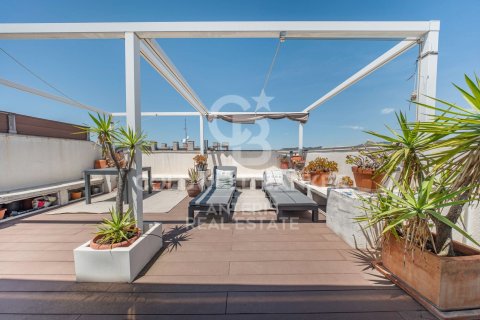 Ático de 4 dormitorios en venta en Badalona, Barcelona, Cataluña, Spain № 7720 - foto 4