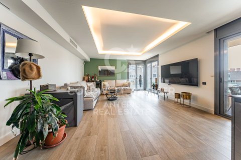 Ático de 4 dormitorios en venta en Badalona, Barcelona, Cataluña, Spain № 7720 - foto 24