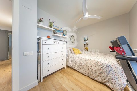 Ático de 4 dormitorios en venta en Badalona, Barcelona, Cataluña, Spain № 7720 - foto 9