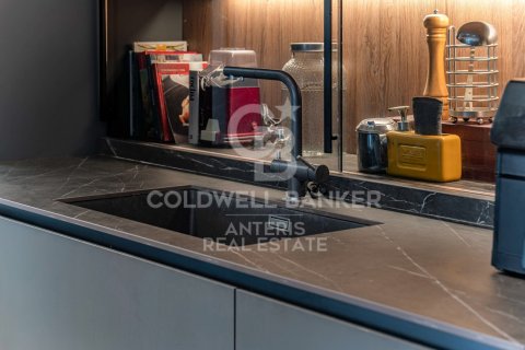 Ático de 4 dormitorios en venta en Badalona, Barcelona, Cataluña, Spain № 7720 - foto 19