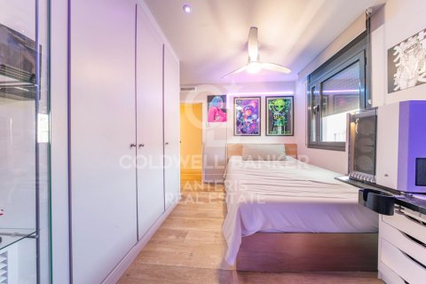 Ático de 4 dormitorios en venta en Badalona, Barcelona, Cataluña, Spain № 7720 - foto 7