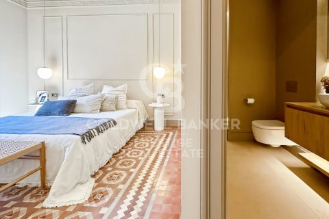 Apartamento de 2 dormitorios en venta en Barcelona, Cataluña, Spain № 7725 - foto 11
