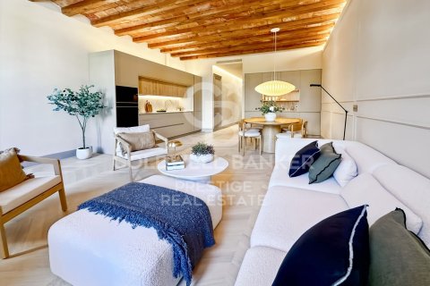 Apartamento de 2 dormitorios en venta en Barcelona, Cataluña, Spain № 7725 - foto 30