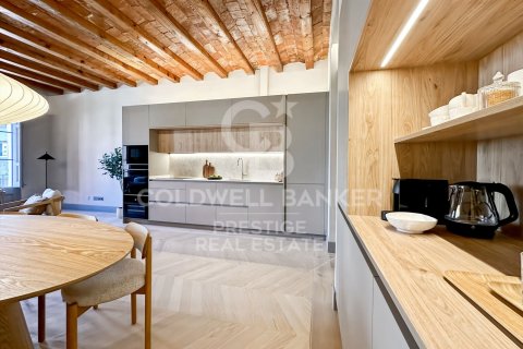 Apartamento de 2 dormitorios en venta en Barcelona, Cataluña, Spain № 7725 - foto 24